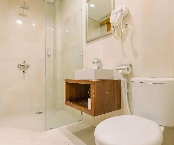 Guest house Caroline 3*